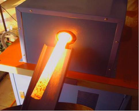 中頻感應加熱爐http://www.xinyuehzp.cn/