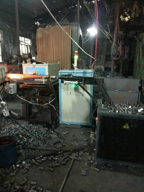 感應加熱設備http://www.xinyuehzp.cn/